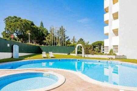 Vilamoura New Style Apt Piscina Wifi ภายนอก รูปภาพ