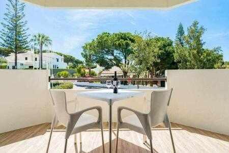 Vilamoura New Style Apt Piscina Wifi ภายนอก รูปภาพ