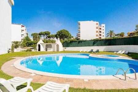 Vilamoura New Style Apt Piscina Wifi ภายนอก รูปภาพ